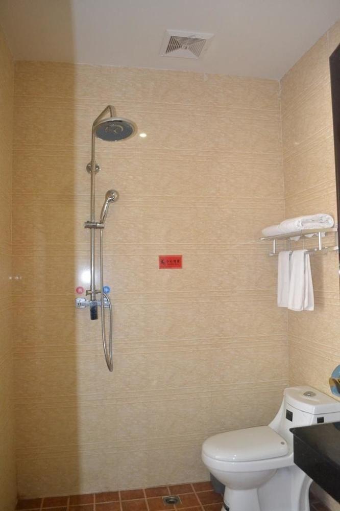Cai Yue Hotel Shenzhen Bagian luar foto